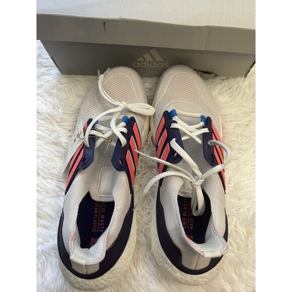 New Adidas Size 10.5 Women’s Ultraboost 22 Crystal White Turbo Running Shoes - Picture 2 of 7